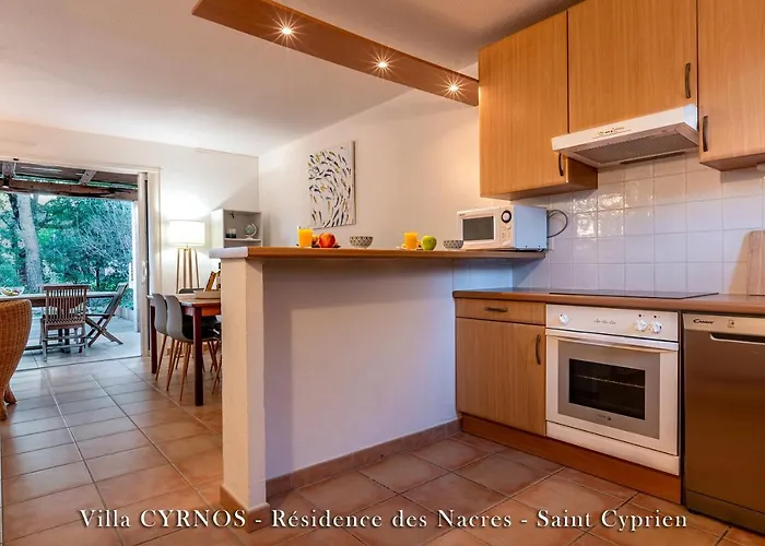 Вилла Cyrnos *